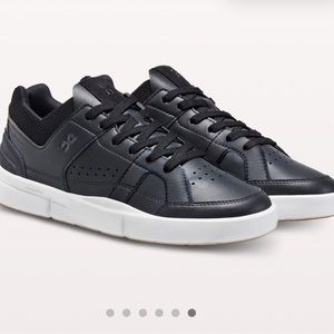 Women’s OnCloud Roger Clubhouse size 8